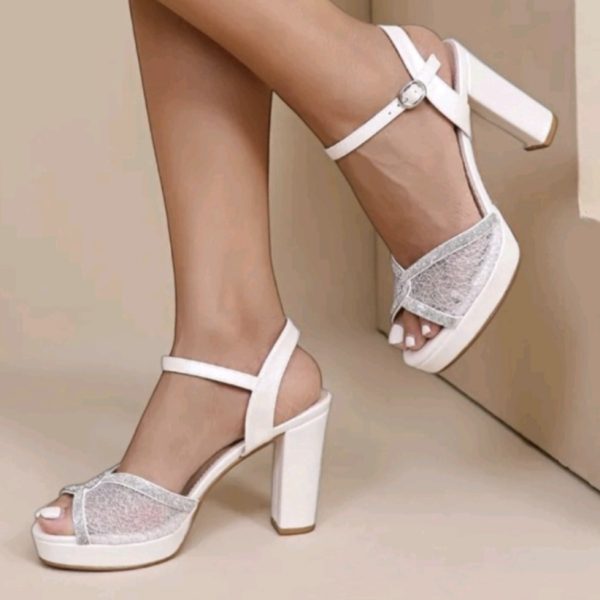 ΠΕΔΙΛΟ ΛΕΥΚΟ ΜΕ ΦΙΑΠΑ ΚΑΙ STRASS